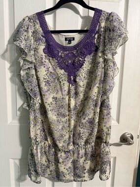 Apt. 9 Cream and Purple Floral Crochet-Trim Ruffle Tunic